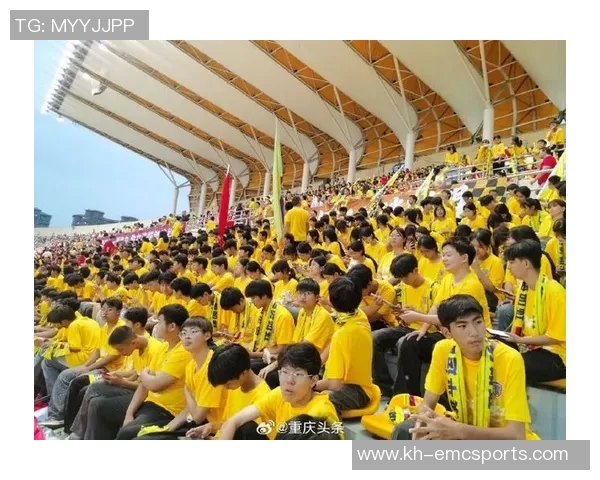 重庆足球队状态飙升创历史新高引发球迷热议与期待