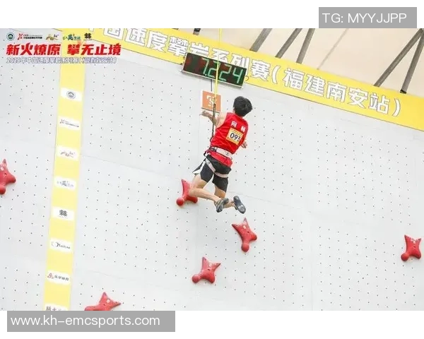 重庆飞盘队在运动攀岩联赛中的状态表现分析与点评